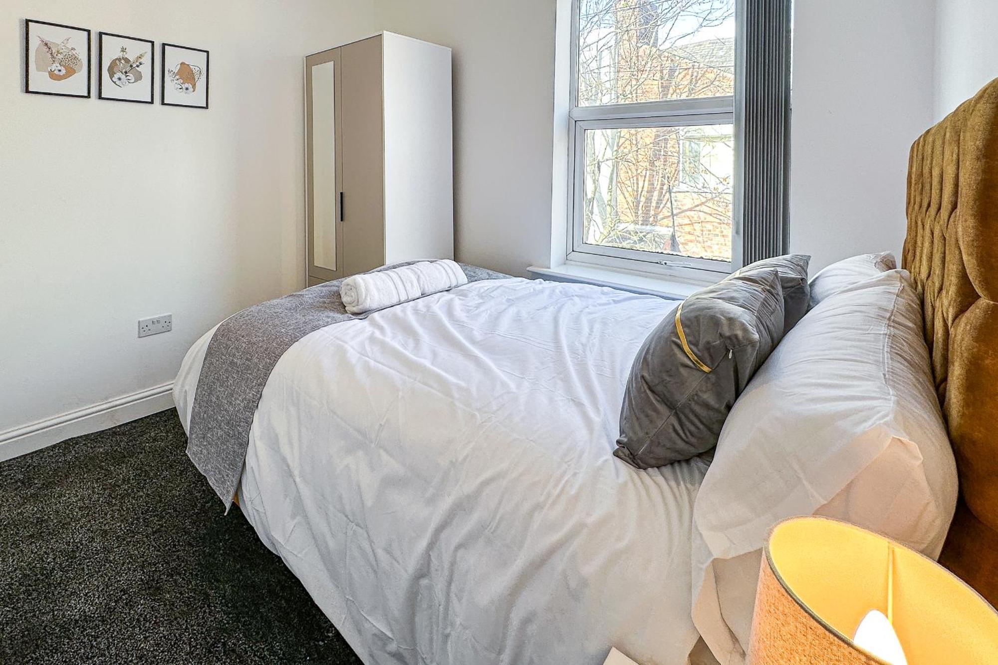 Ashfield Co-Living - Private Room Self-Cater Manchester Buitenkant foto